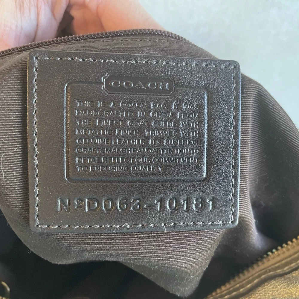 Light Gold Coach Purse - Picture 2 of 8